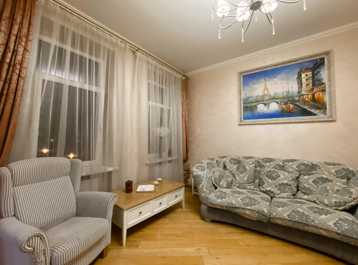 Апартаменты Просторные в Историческом Районе на Заводской