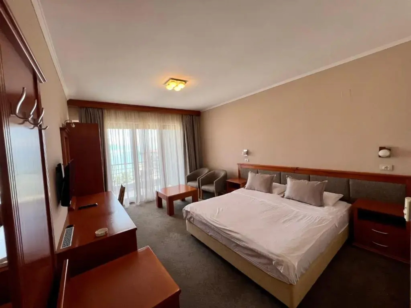 Отель Millennium