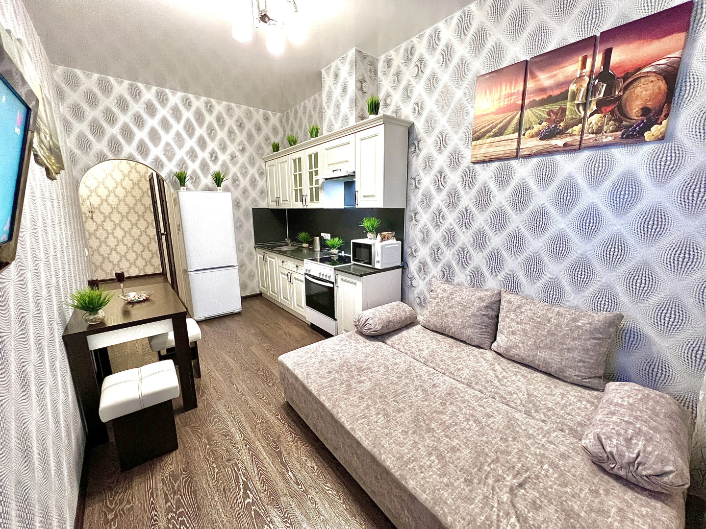 Уютные Апартаменты рядом с Губернским рынком (ул. Маяковского 95)