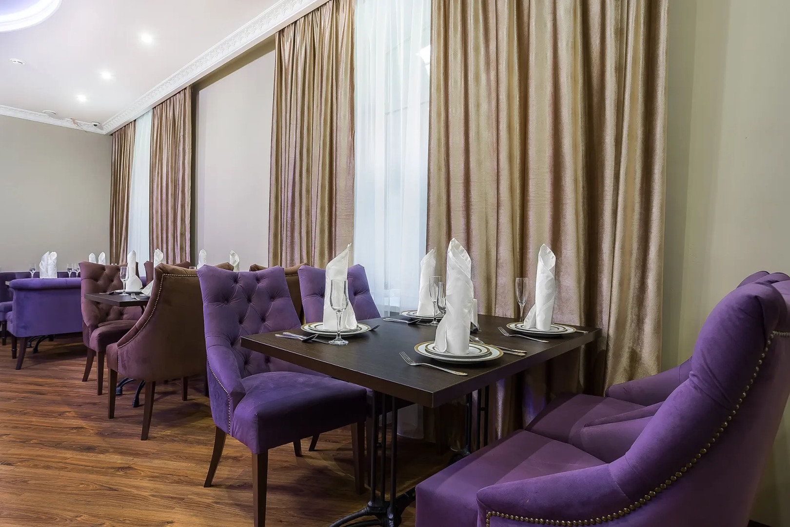 Отель Империя