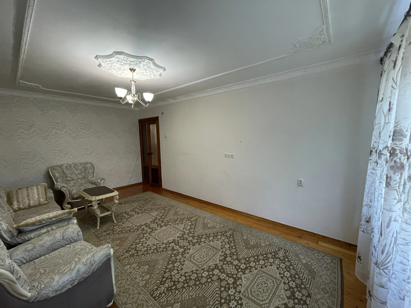 Апартаменты Уютная бюджетная квартира в самом центре города