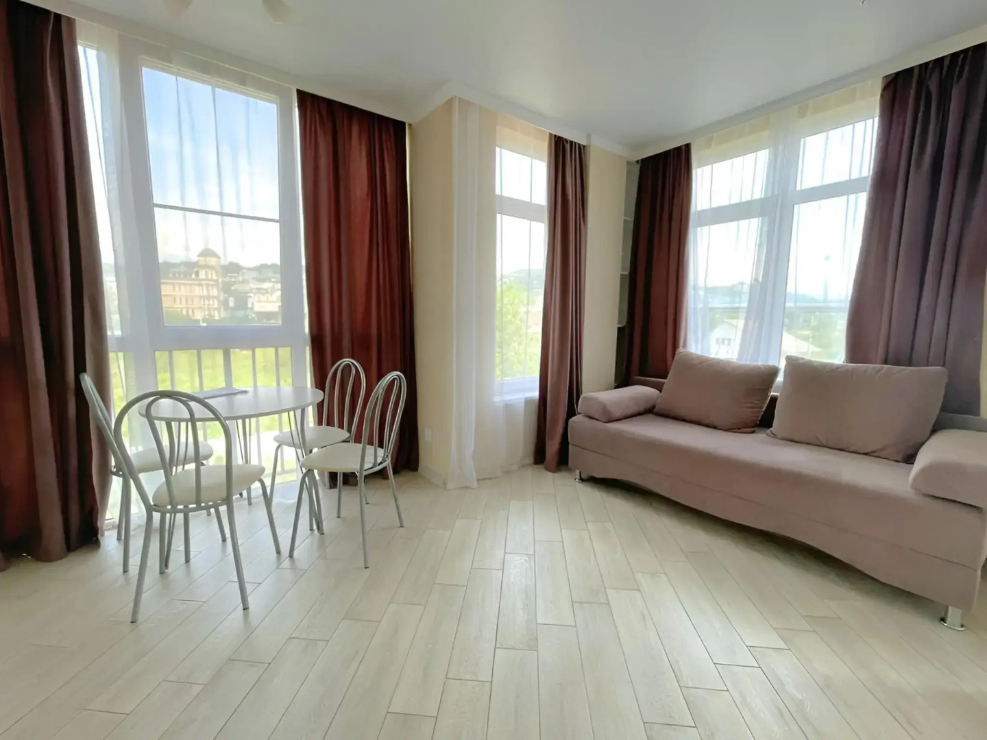 Апартаменты Студия с Балконом Alax Напротив Дельта Сириус