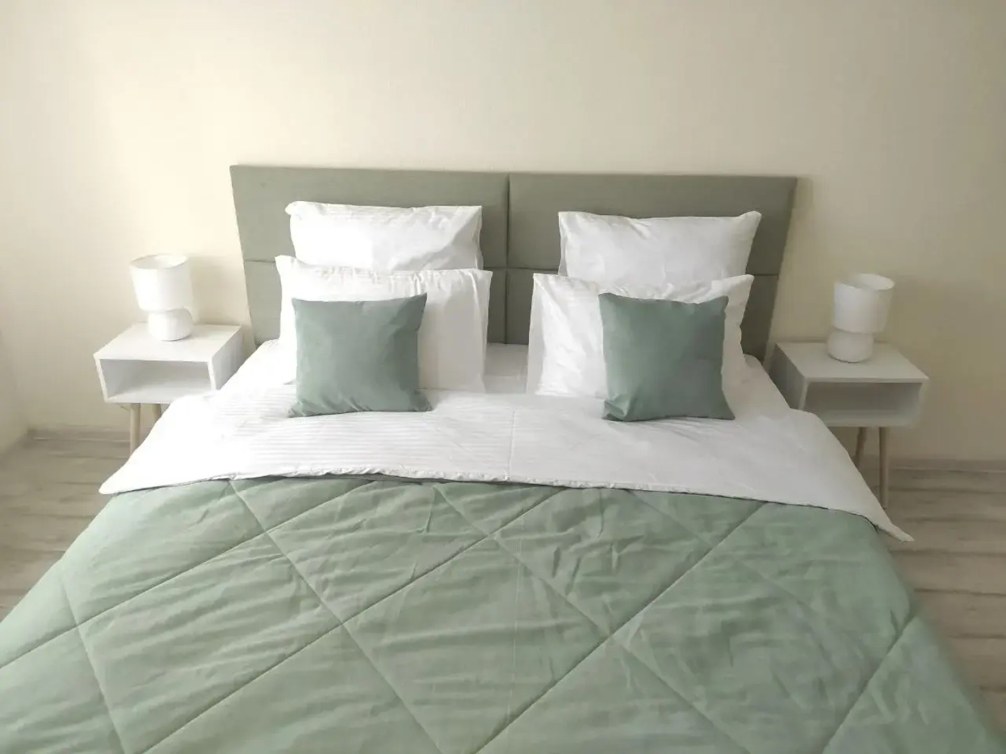 Апартаменты 95 м² - Супер-комфорт у стен Древнейшего монастыря