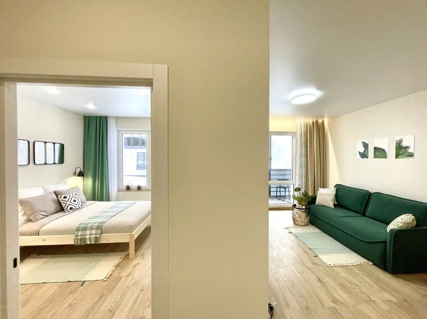 квартира премиум-класса в стиле "эко" с видом на парк и речку