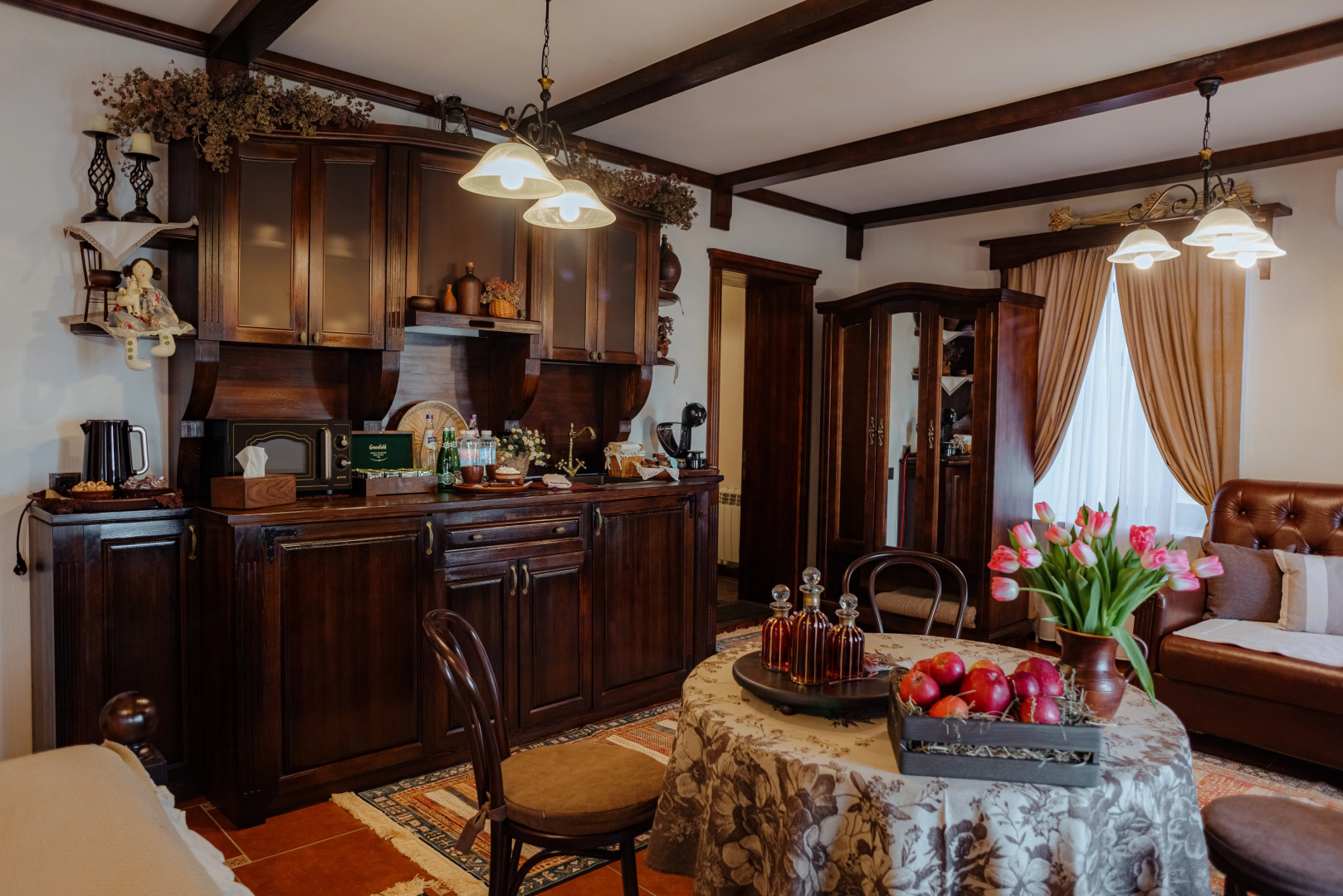 Апартаменты Люкс в доме купца Калугина с видом на Волгу