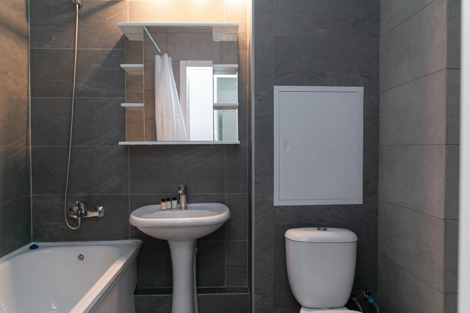 Апартаменты InnDays Логинова 7/2 (8)