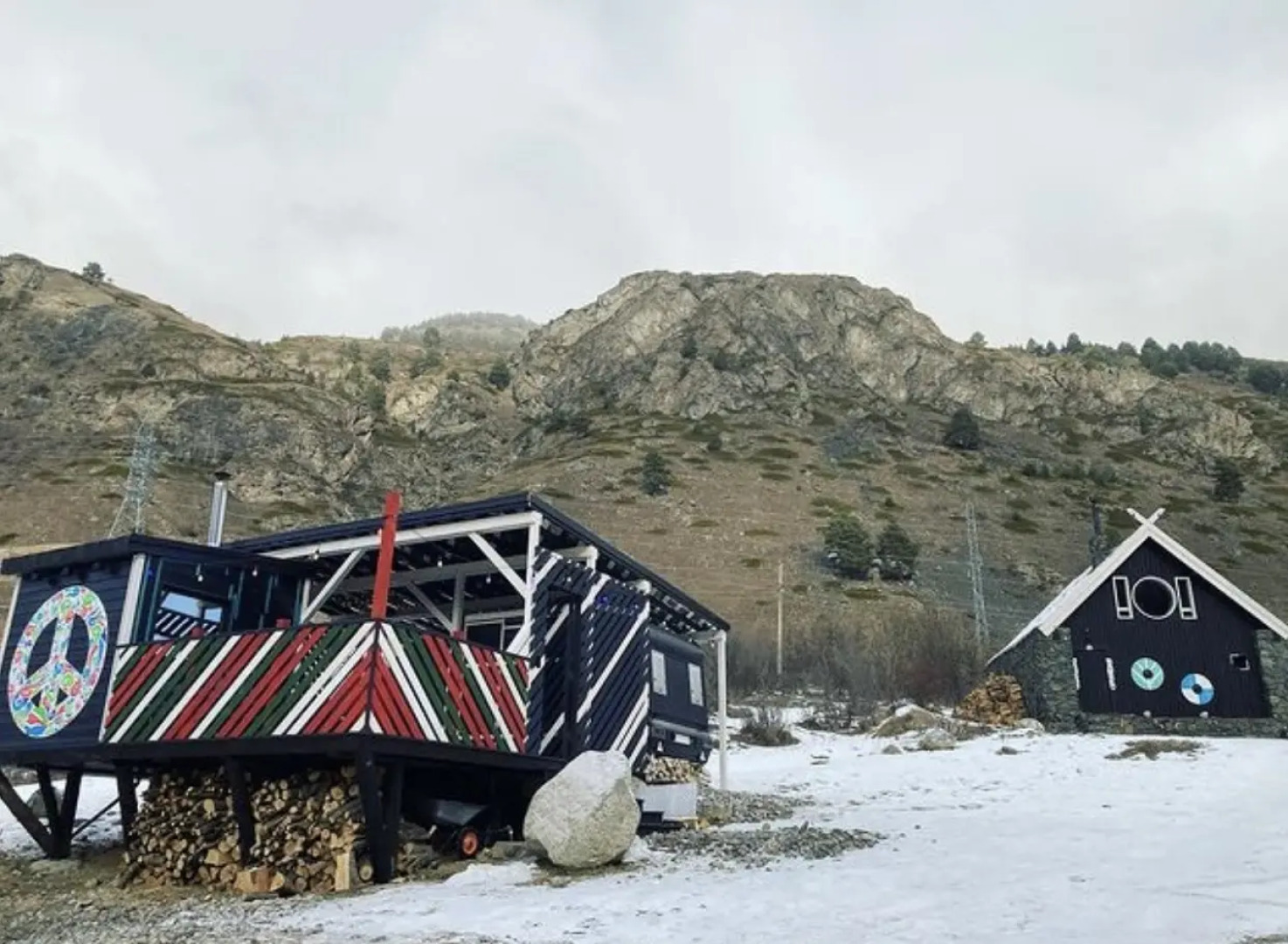 Частный дом Хиппи в Тегенекли