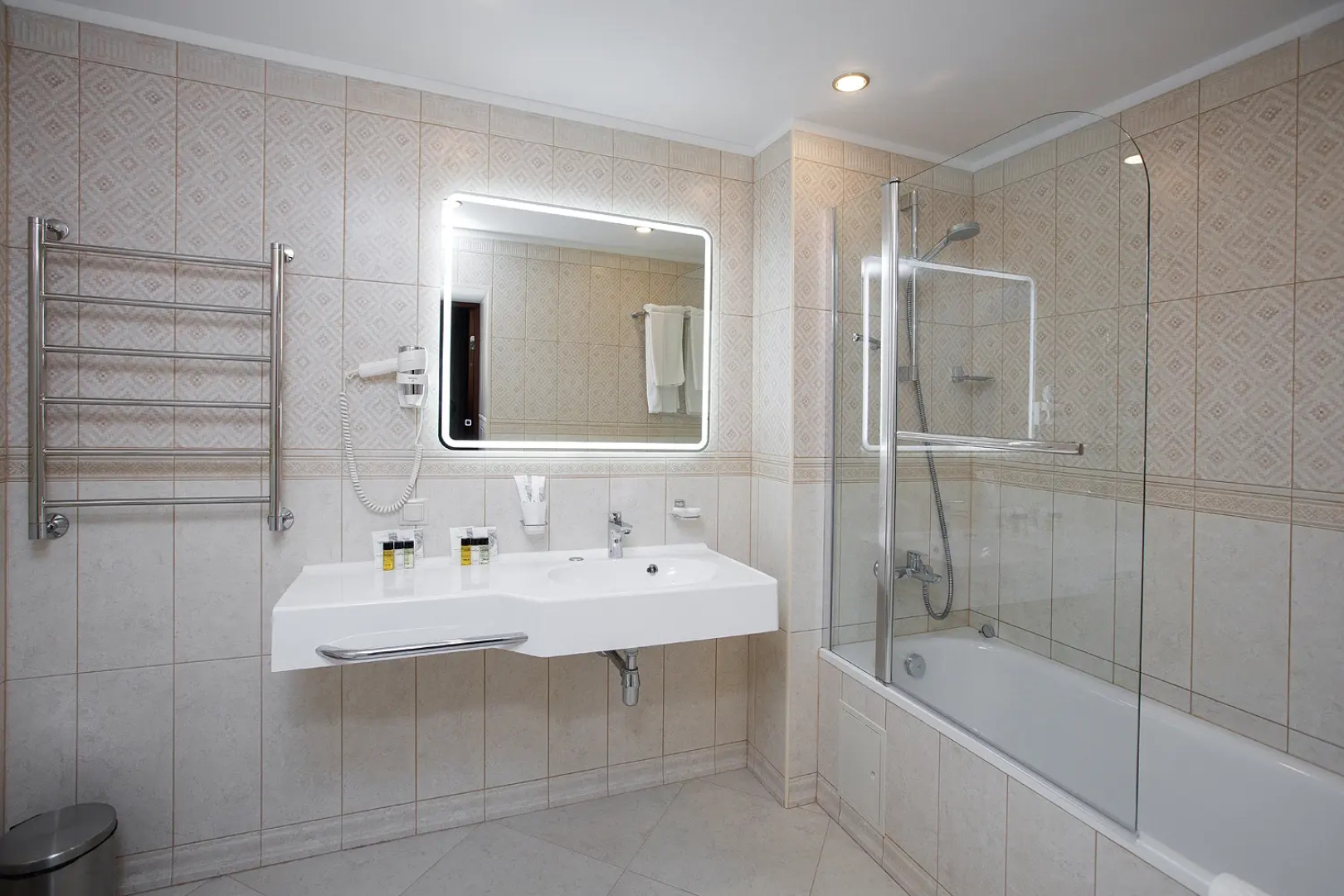 Гостиница «У Золотых ворот»