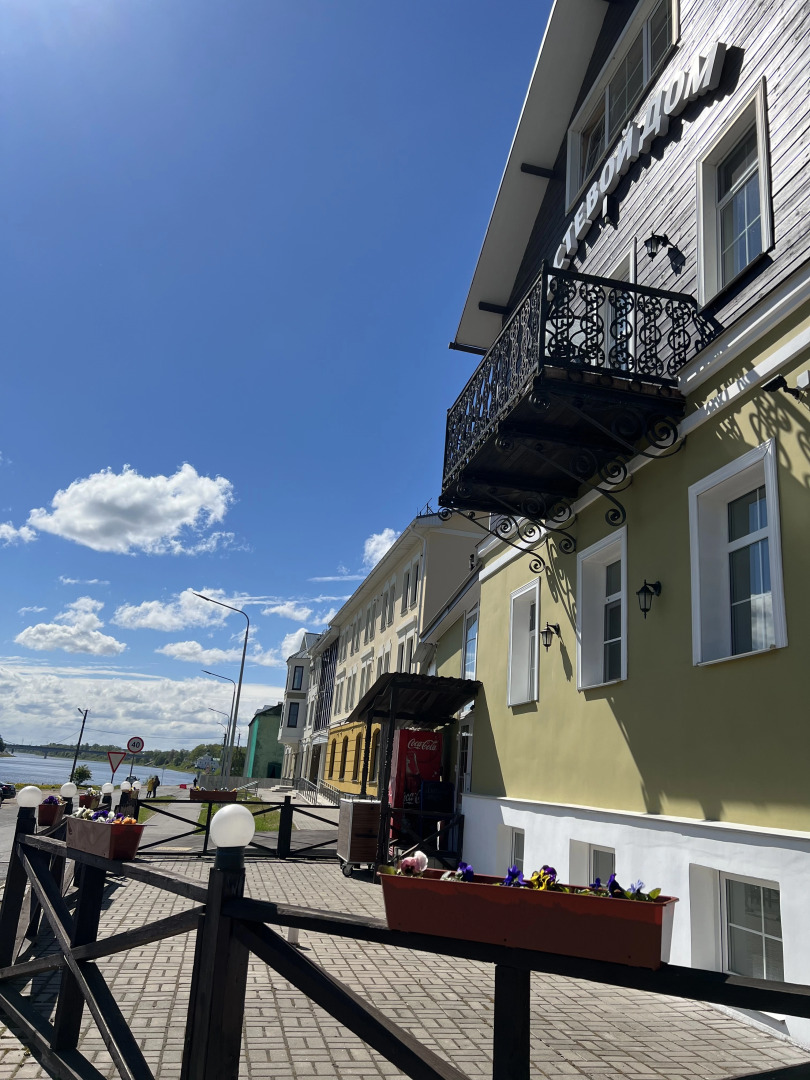 Отель На Великой