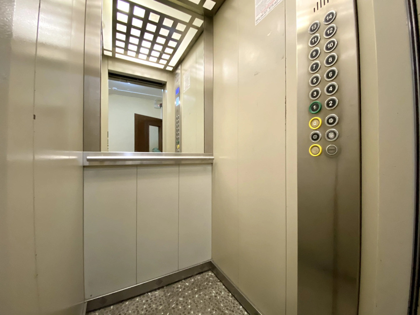 Апартаменты комфорт в жилом комплексе "Адмирал"