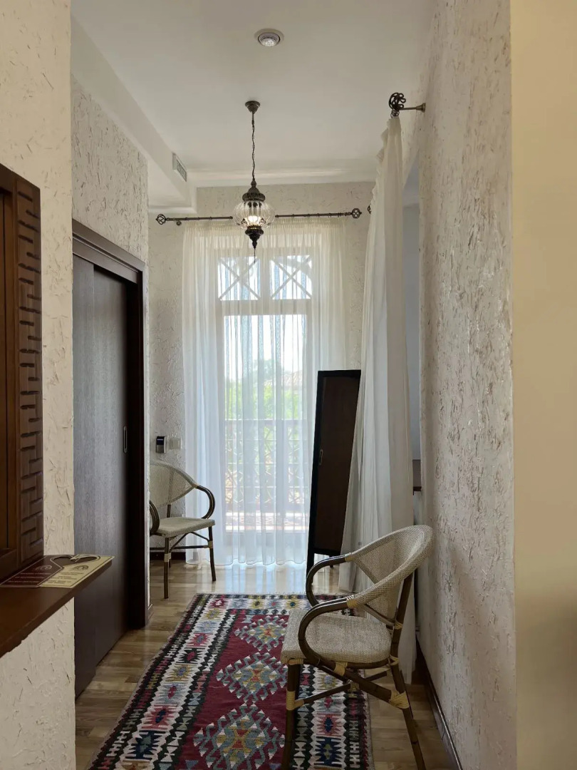 Отель Джеваль