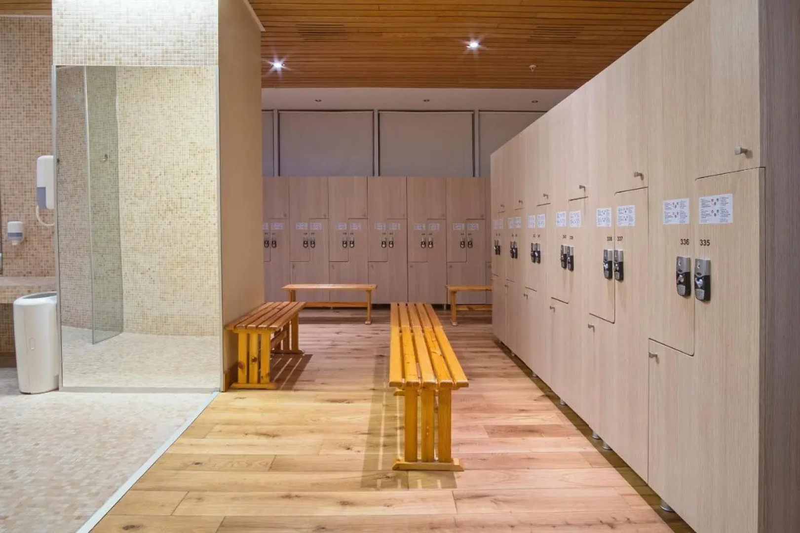 Отель Landmark Baku