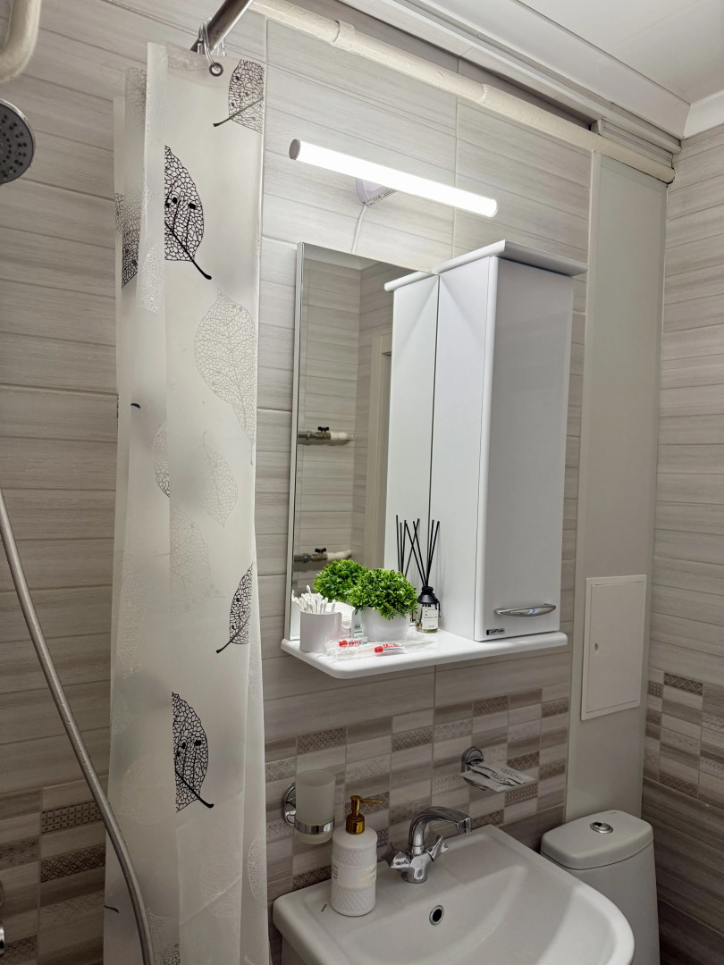 Квартира С Новым Ремонтом , В Лучшем Районе