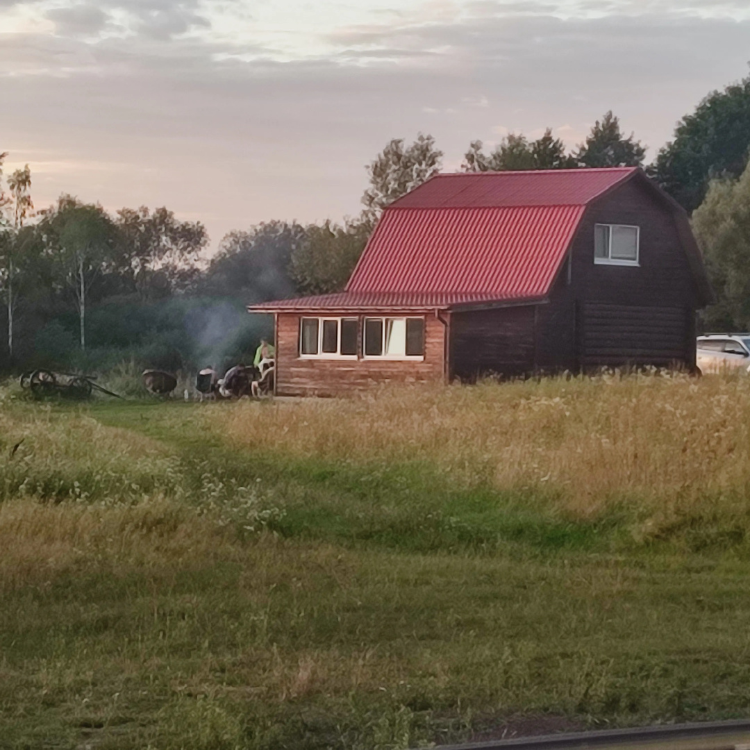 Частный дом на озере