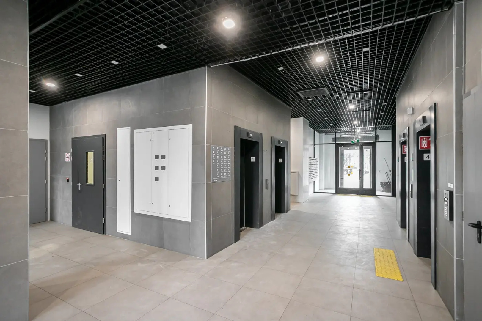 Квартира Просторная Четырехкомнатная у Метро Окская