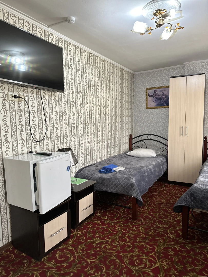 Отель Лотос