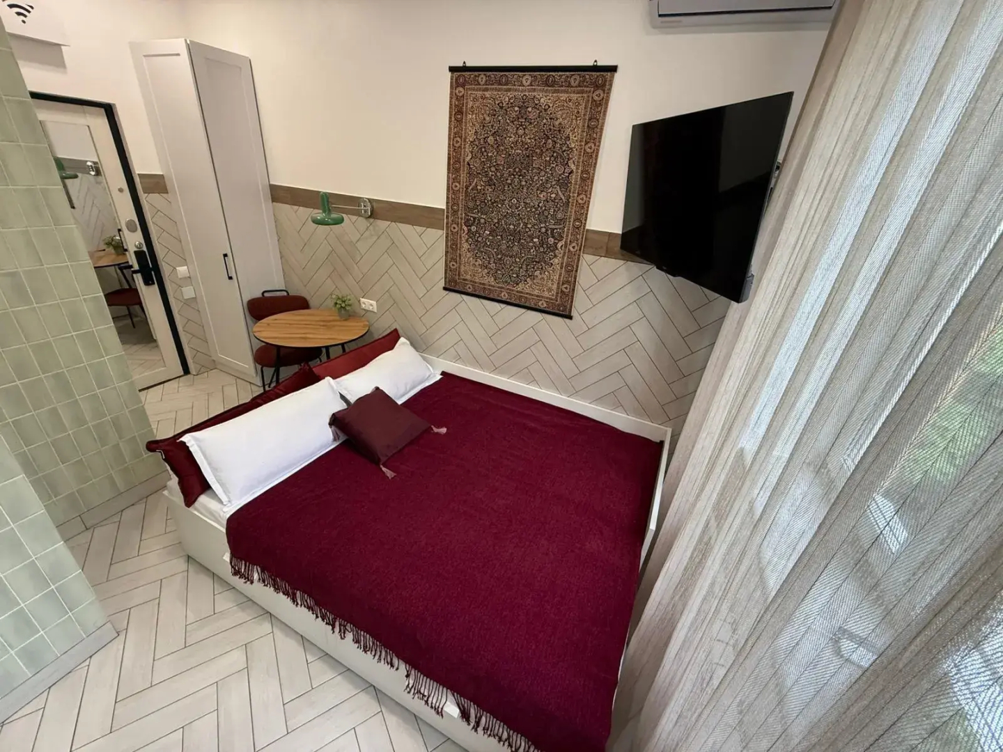 Апартаменты Причал 45 с  Видом в Парк