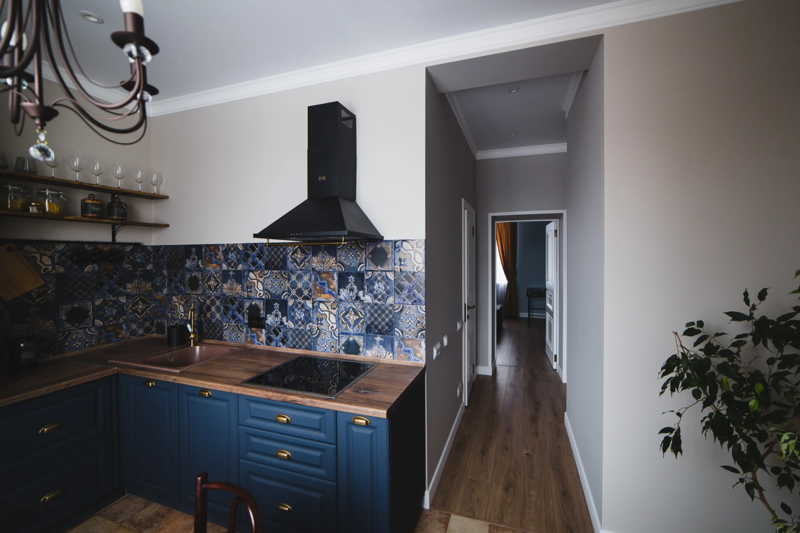 Апартаменты Сталинское Барокко в Сердце Города