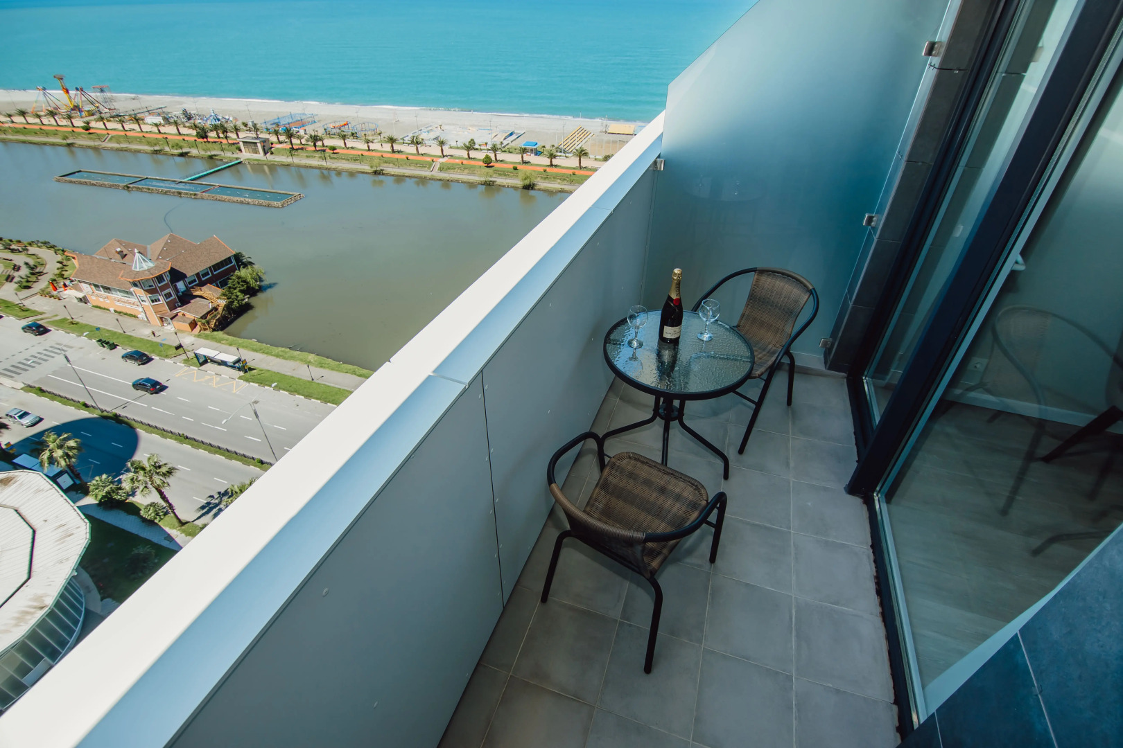 Апартаменты Sunshine Apartments Aliance Palace