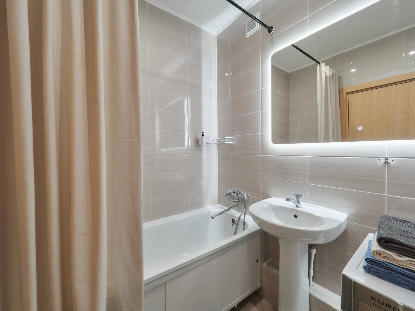 Квартира Просторная 2-комнатная квартира с лоджией и большим холлом на курорте Завидово