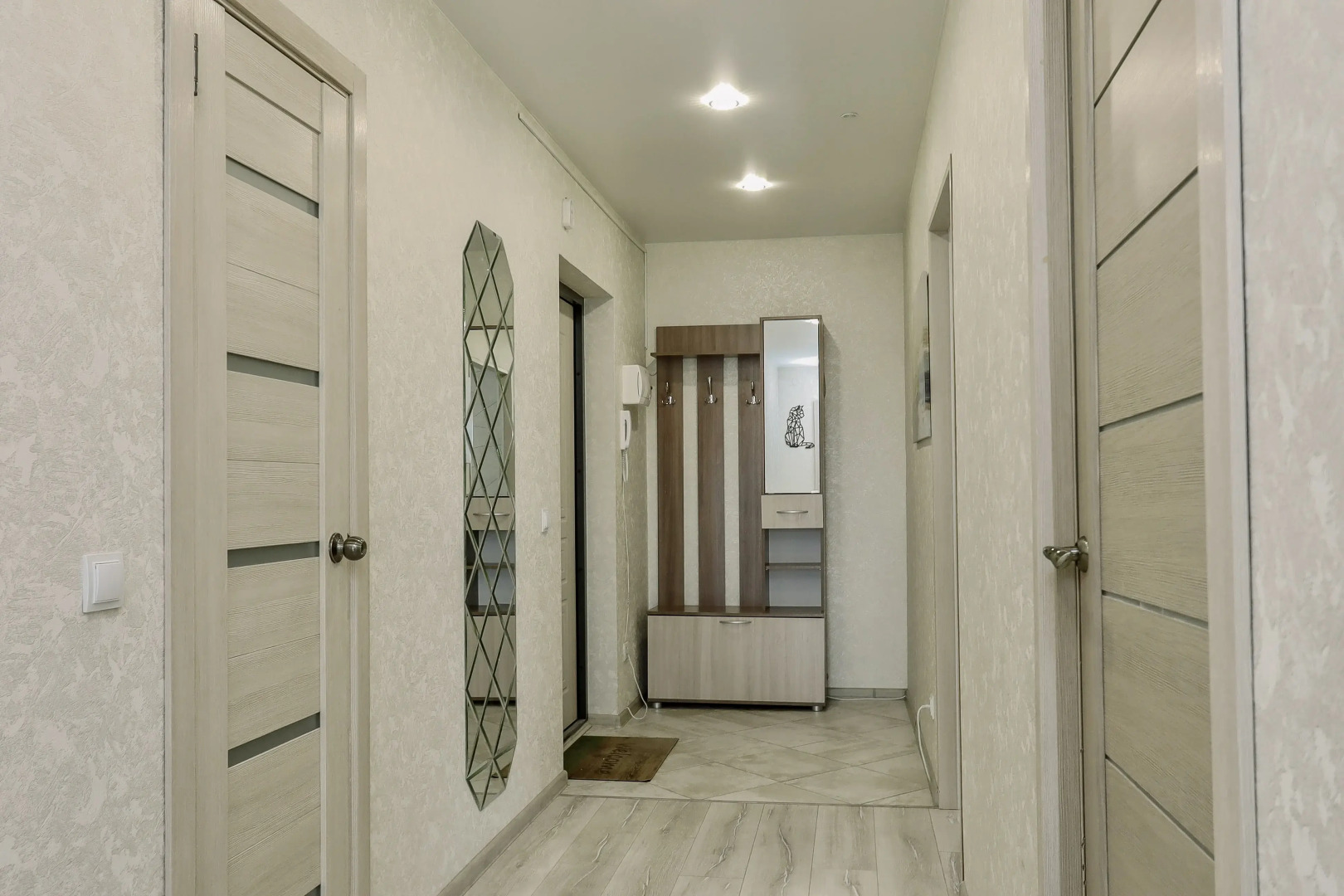 Двухкомнатные Апартаменты Просторный Рай