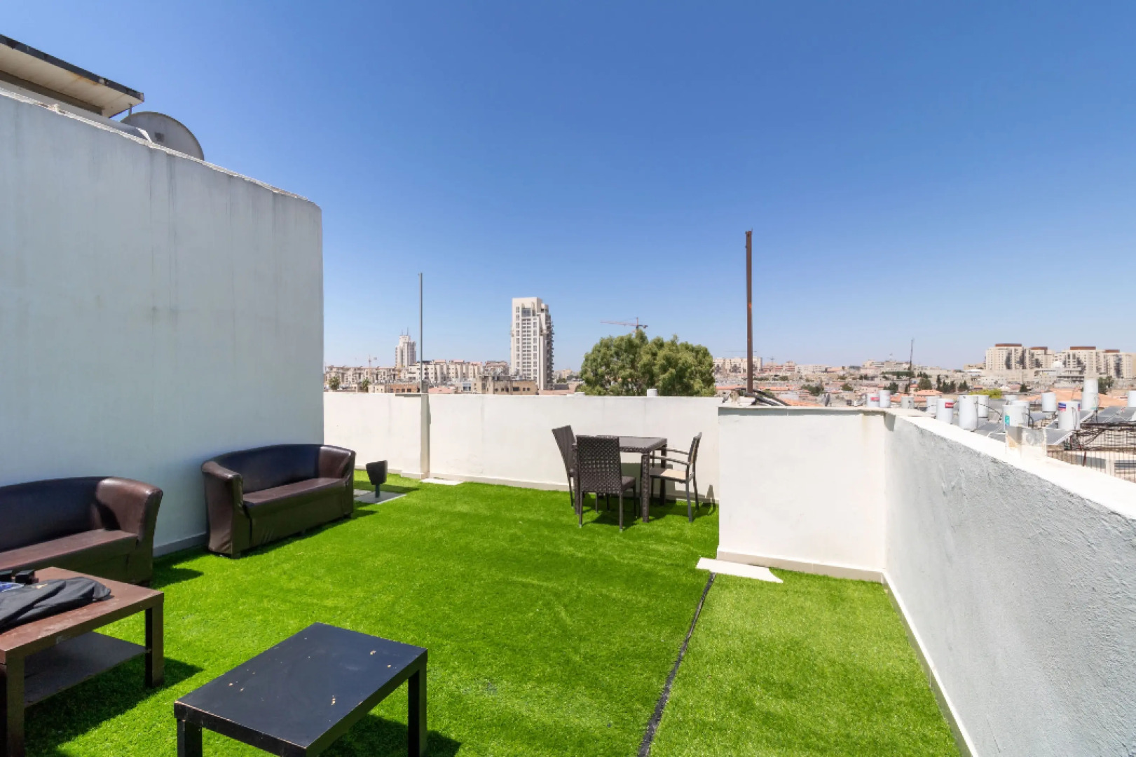 Nhe Machne Yehuda Apartments