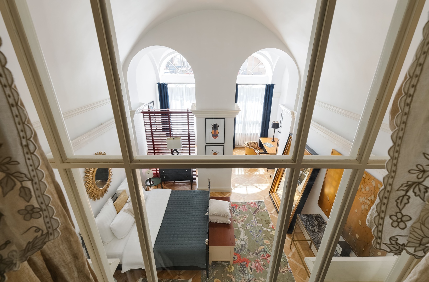 Апартаменты Minin Apartments двухуровневые с видом на Собор 160 кв.м.