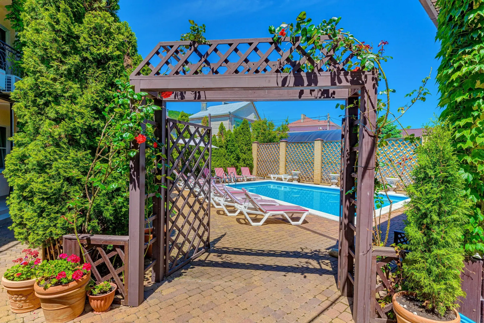 Отель Ашамба