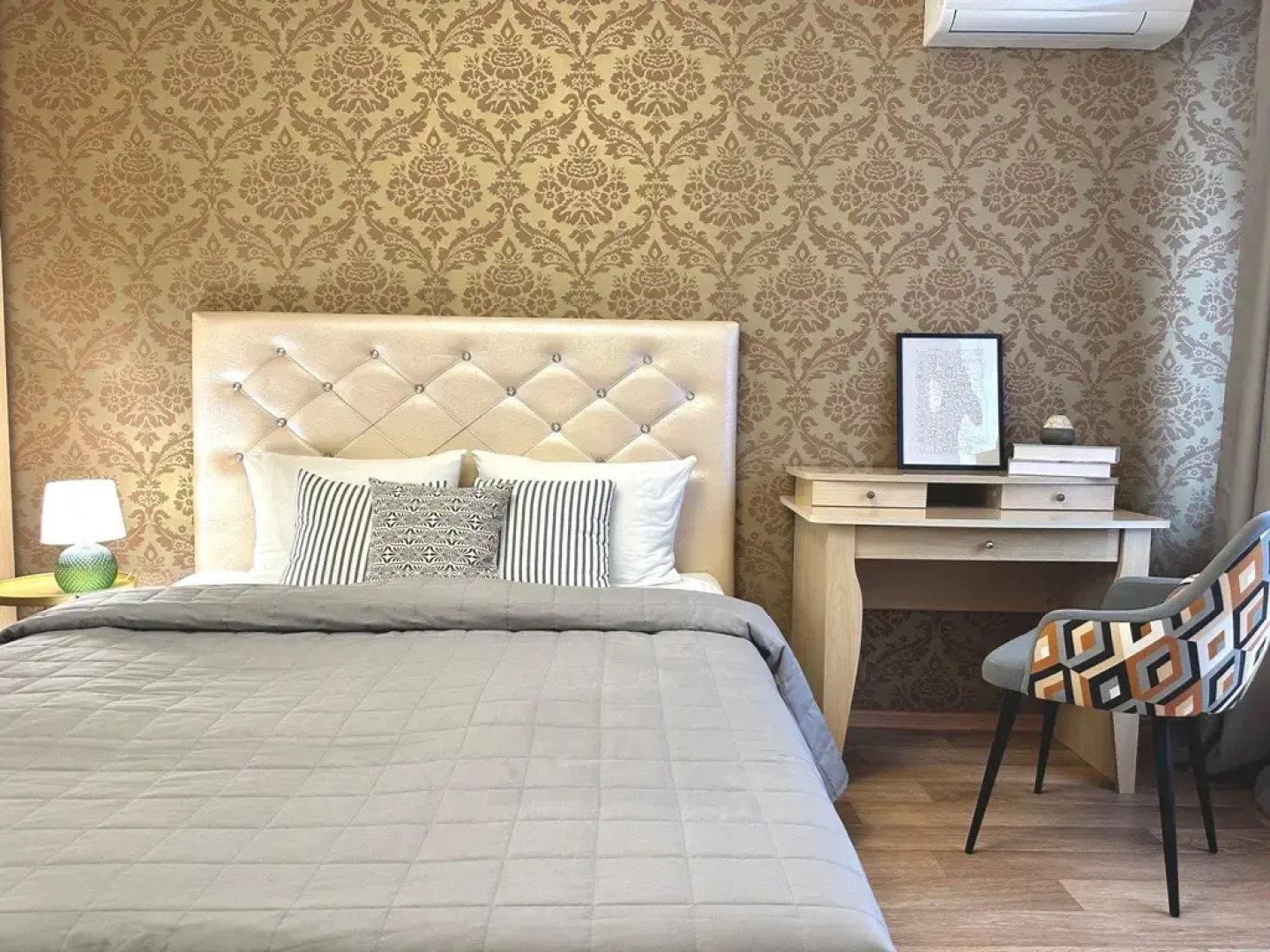 Квартира на улице Невзоровых 64к1