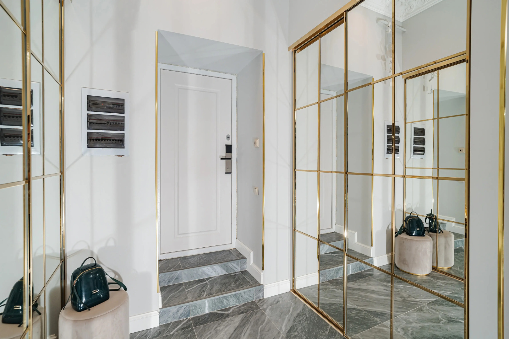 Квартира с балконом на Невский проспект -1