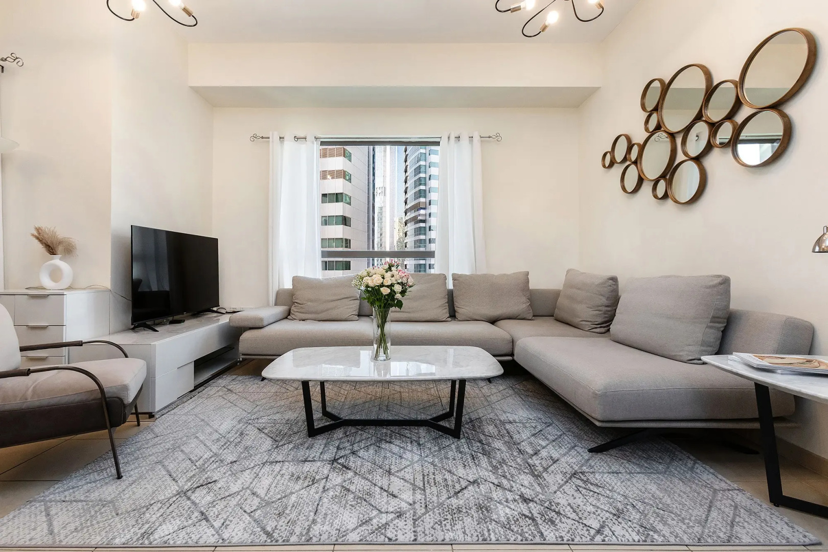 Апартаменты Excellent 1bdr at Bahar 6