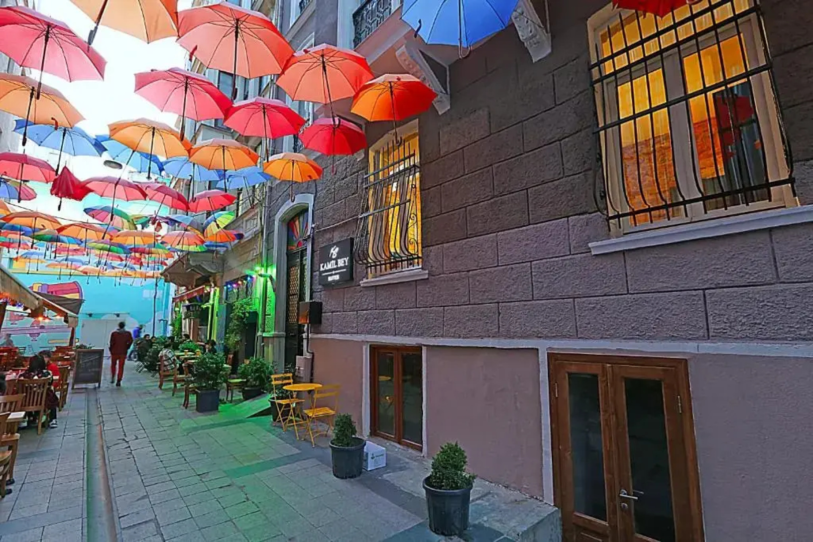 Отель Kamil Bey Suites