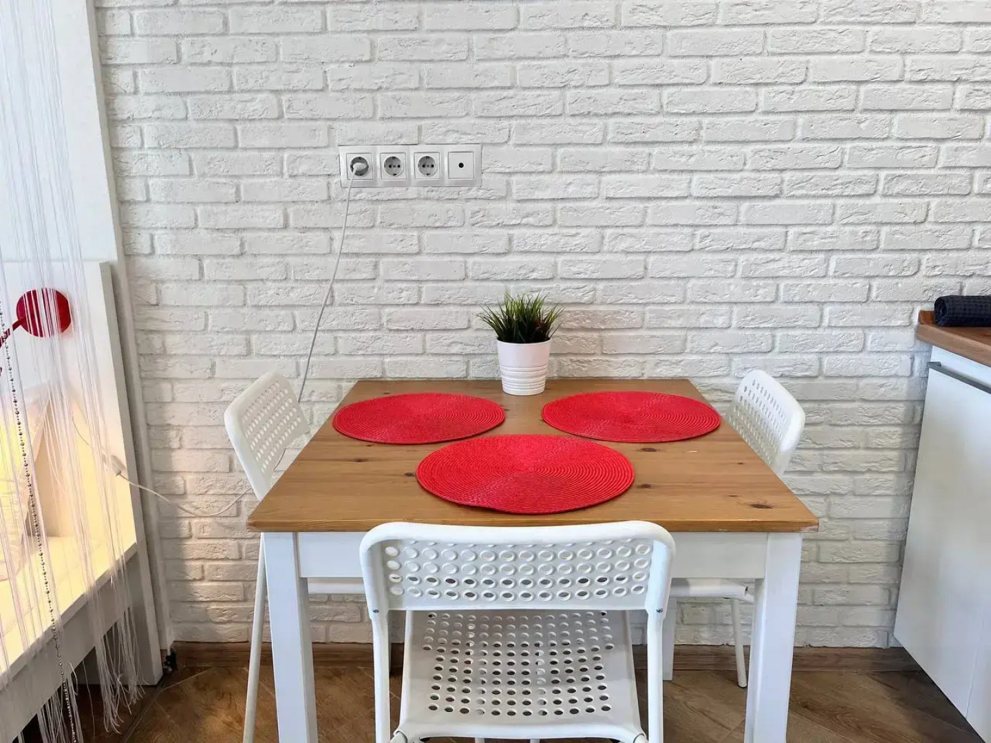 Апартаменты APARTS Уютная Студия В Спальном Районе