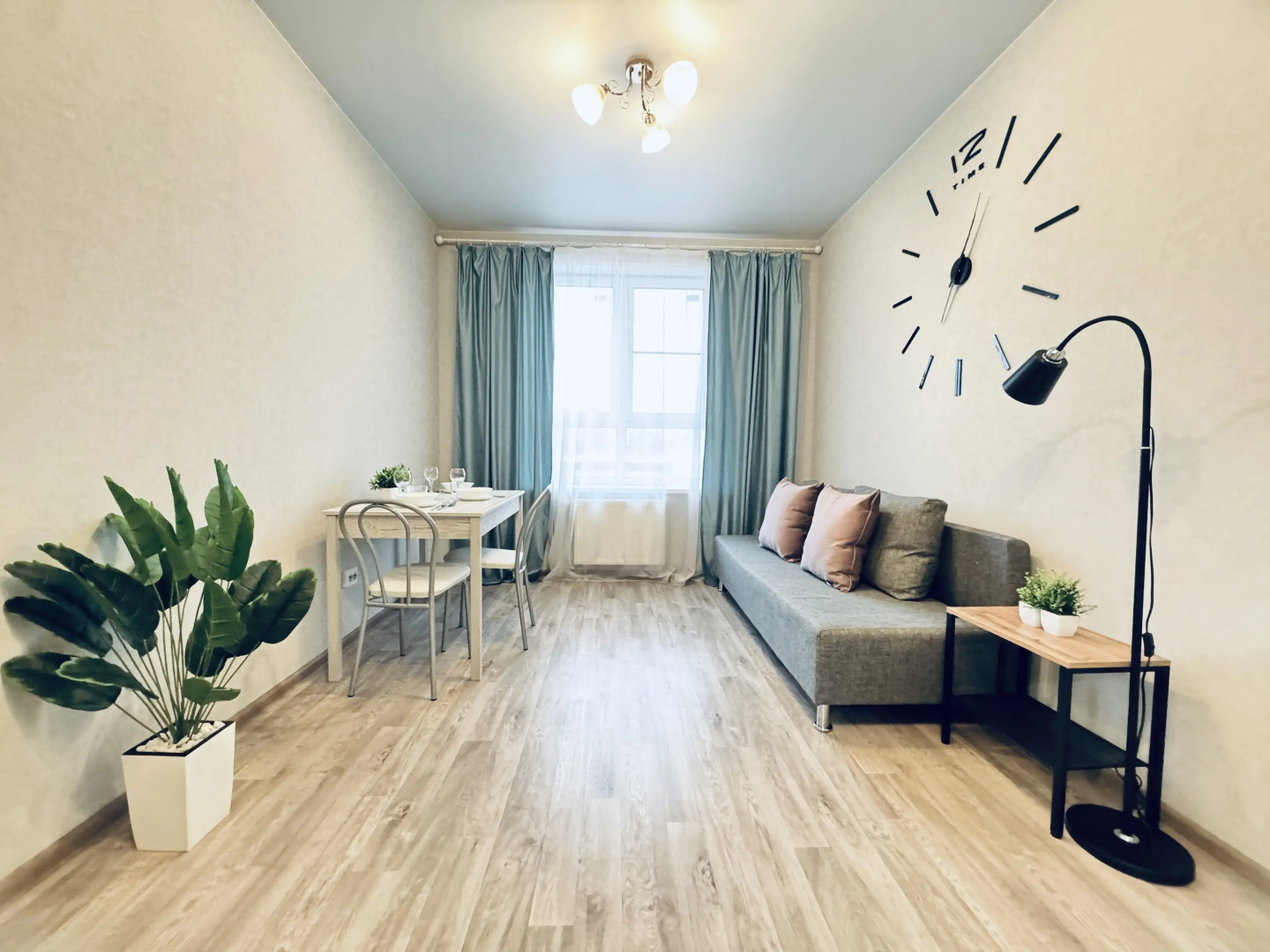 Апартаменты Vegas на Арктической 16