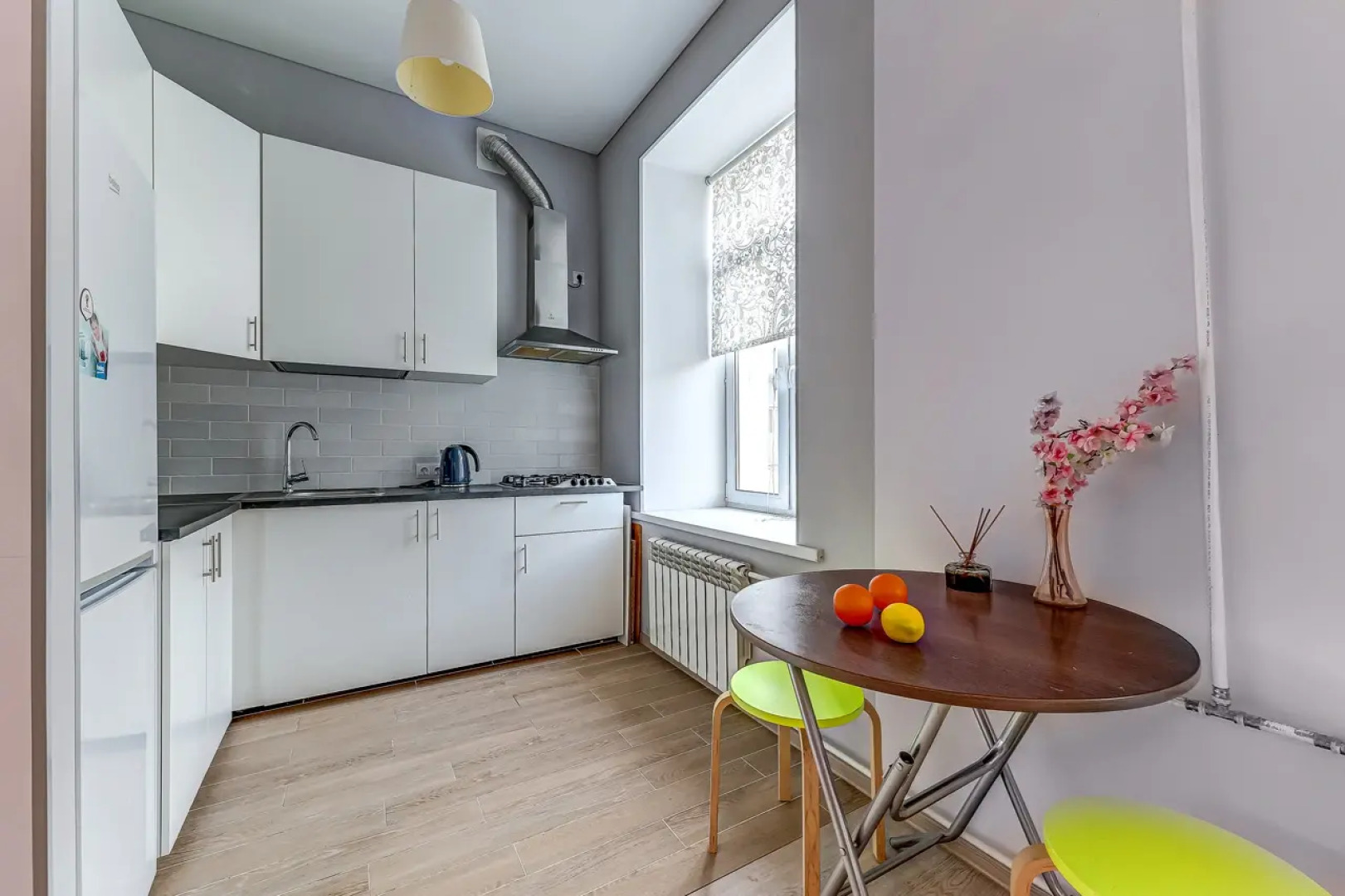 Квартира на Декабристов 6