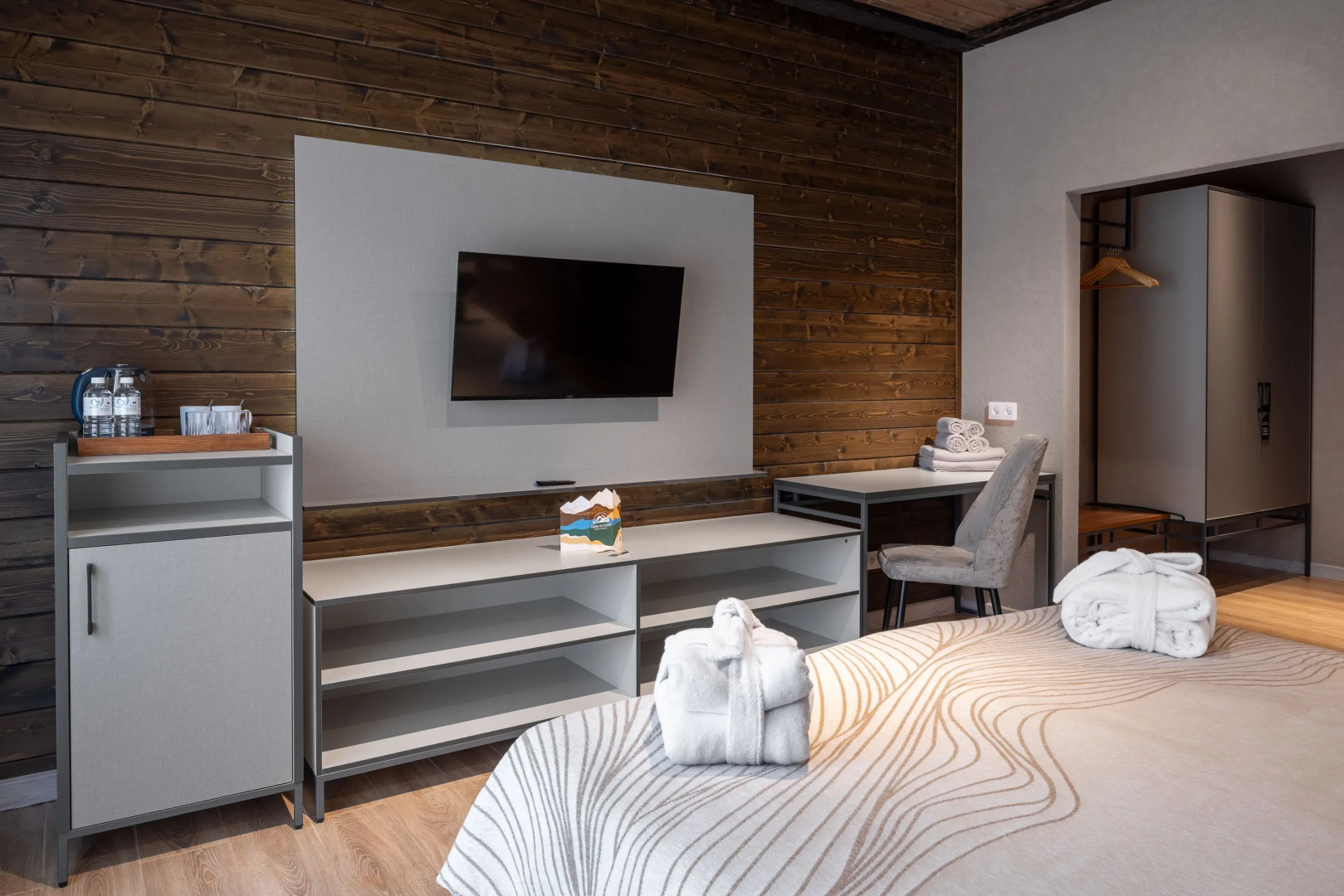 Небо и Горы