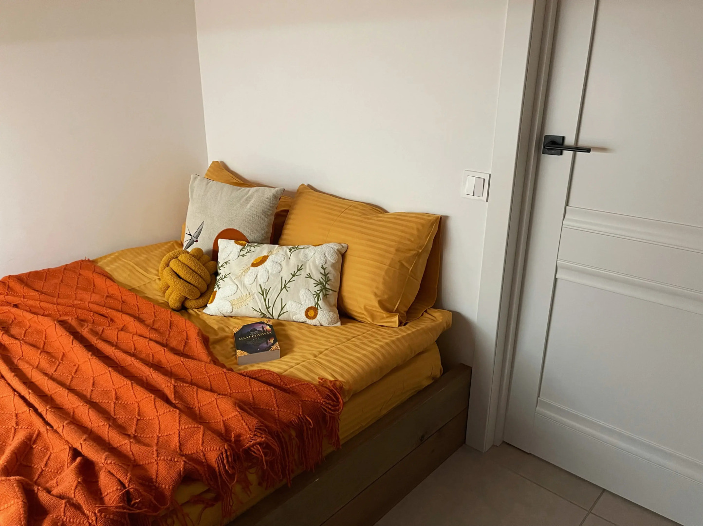 Частный дом просторный барнхаус с панорамными окнами