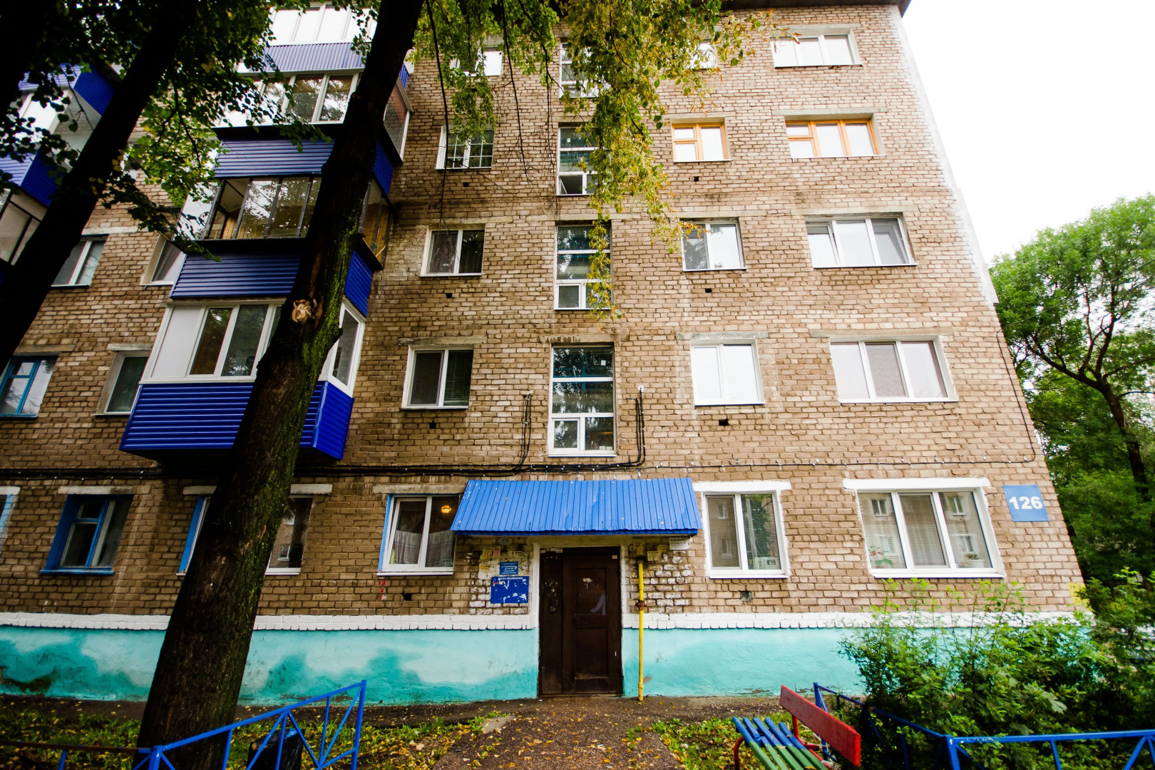 Апартаменты Квартирный Вопрос на Худайбердина 126