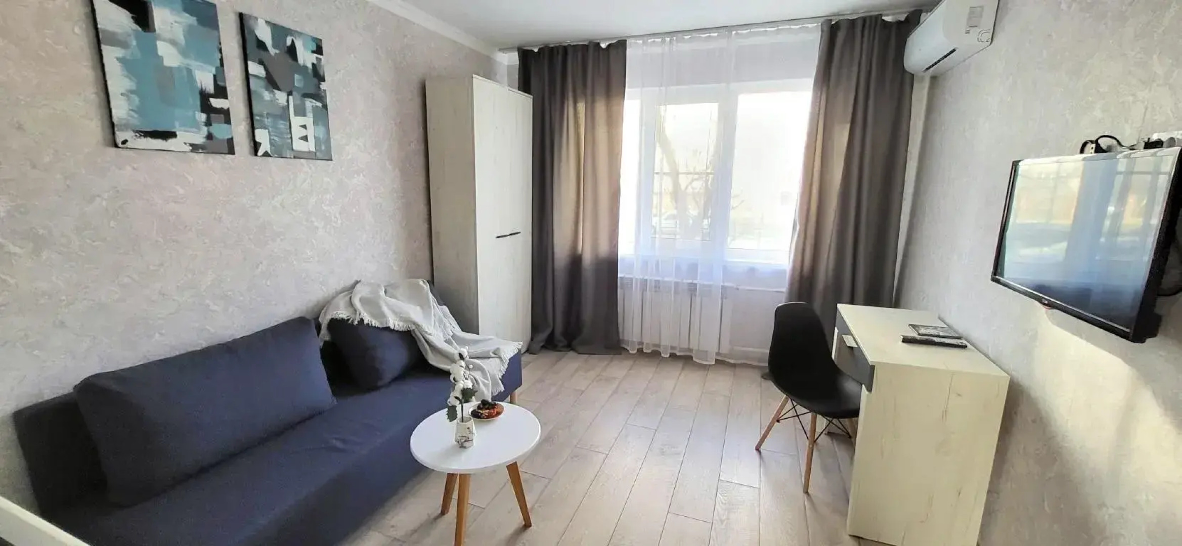 Квартира Двухкомнатные Апартаменты с Раздельными Комнатами и Парковкой для Машин у Входа