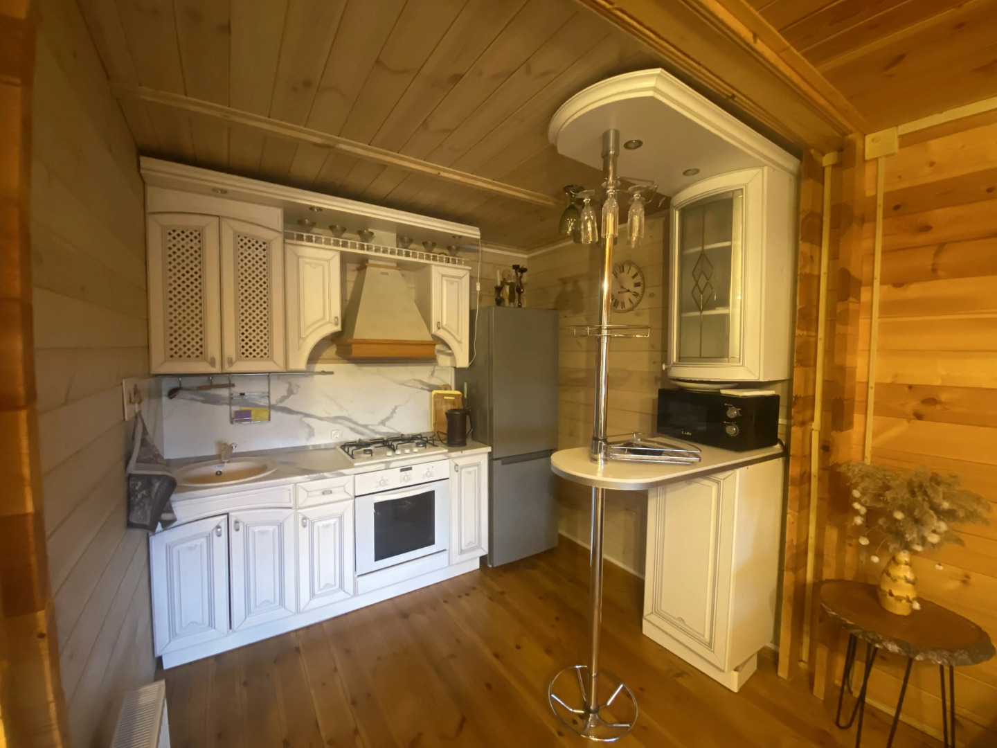 Частный дом Дом на берегу озера Селигер