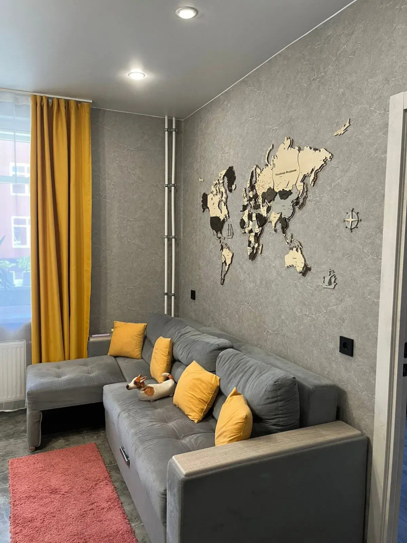 Квартира современная трехкомнатная в Великом Новгороде