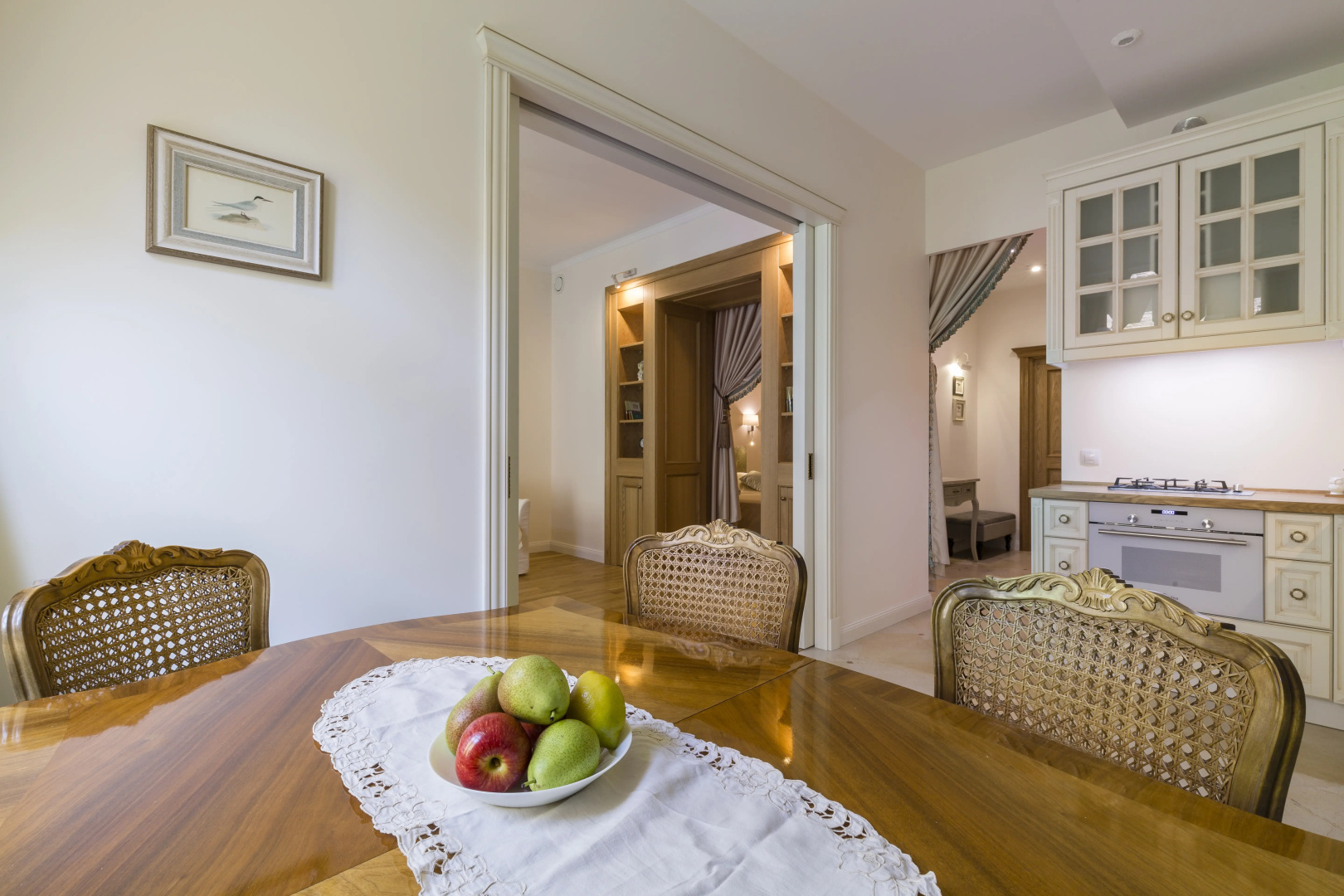 Апартаменты Life Inn near Kazan Cathedral