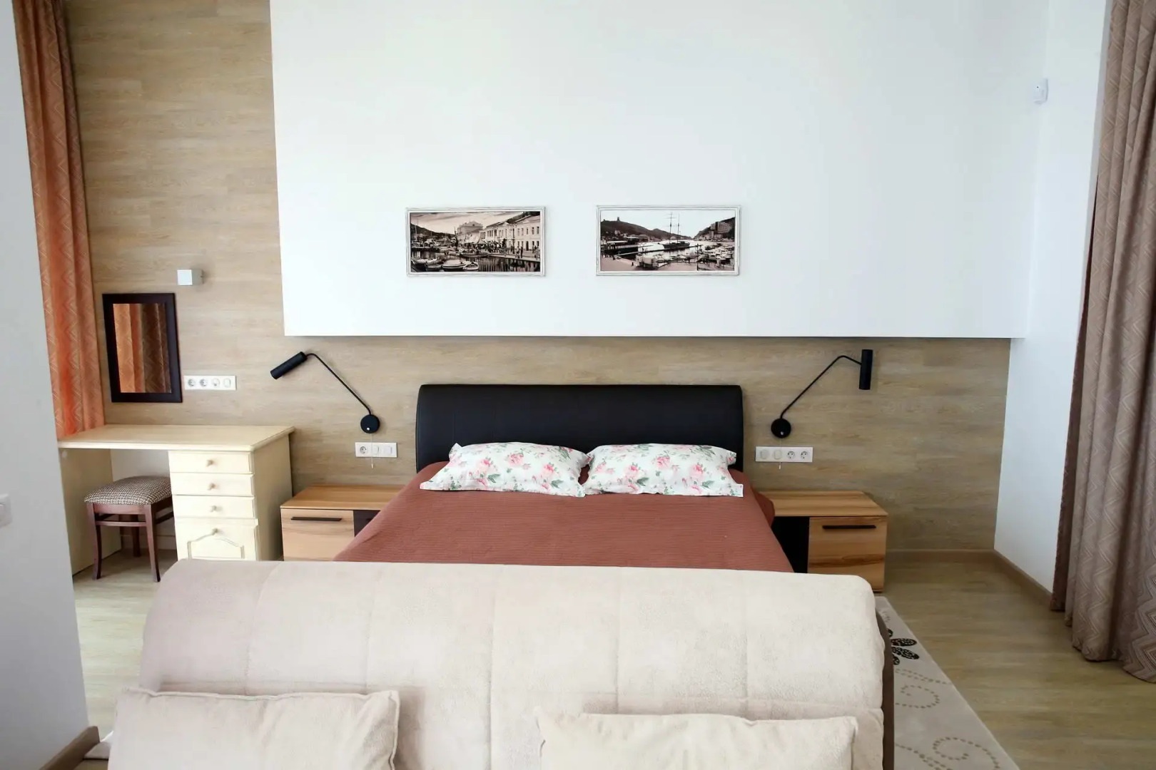 Жилые помещения Восток-Запад