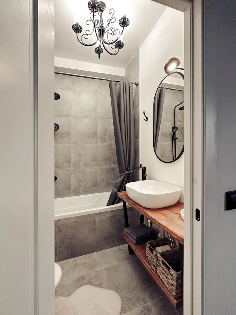 Квартира В. Первомайская