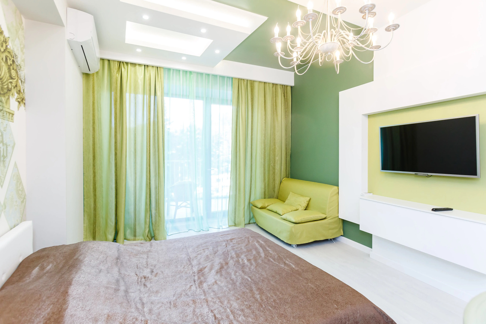 Апартаменты Альфа Гэлакси 8