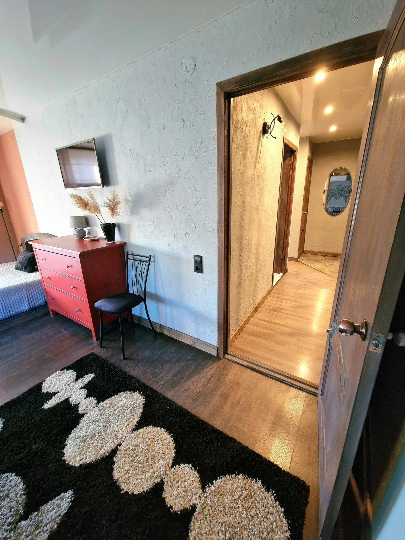 Квартира уютная двушка в двух минут от ЖД вокзала