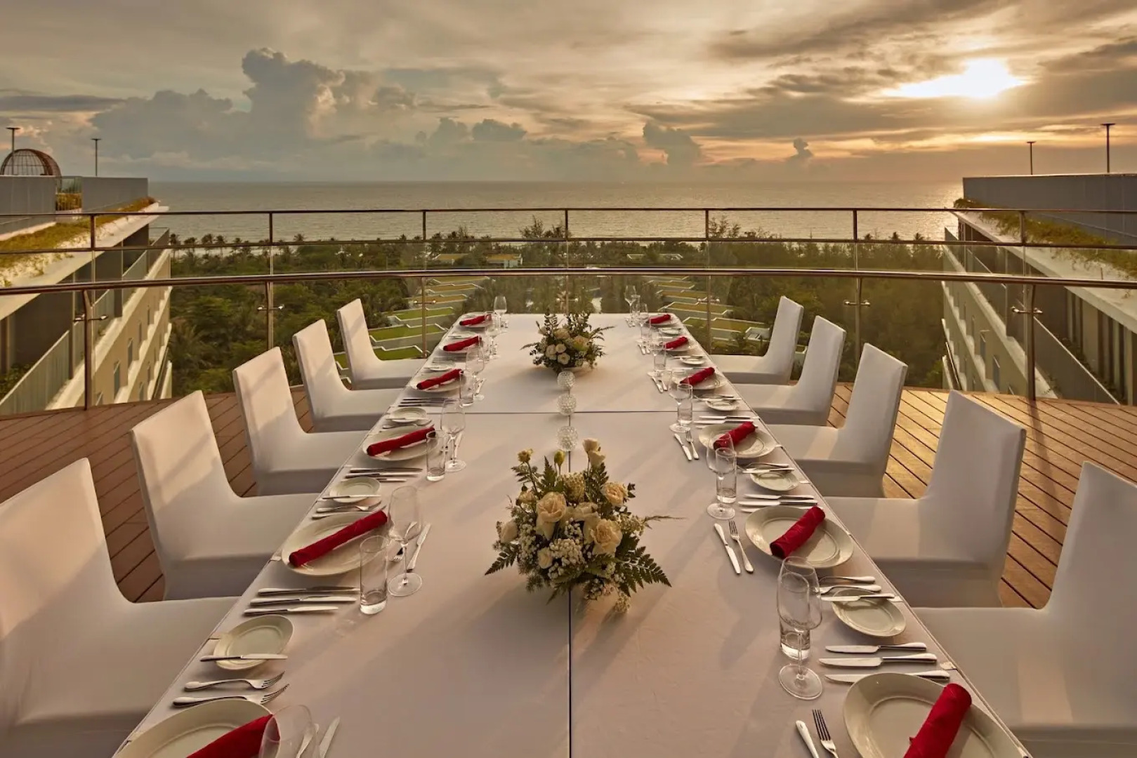 Курортный Отель Best Western Premier Sonasea Phu Quoc