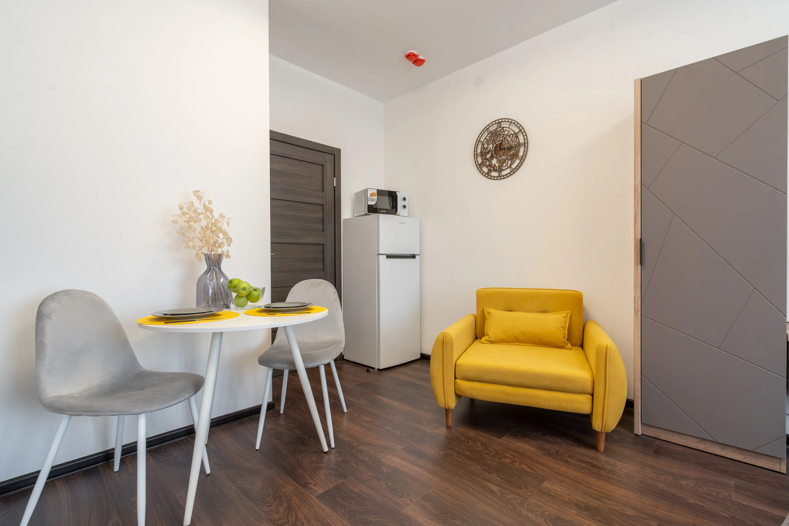 Апартаменты KeysSpb на Фарфоровской St2