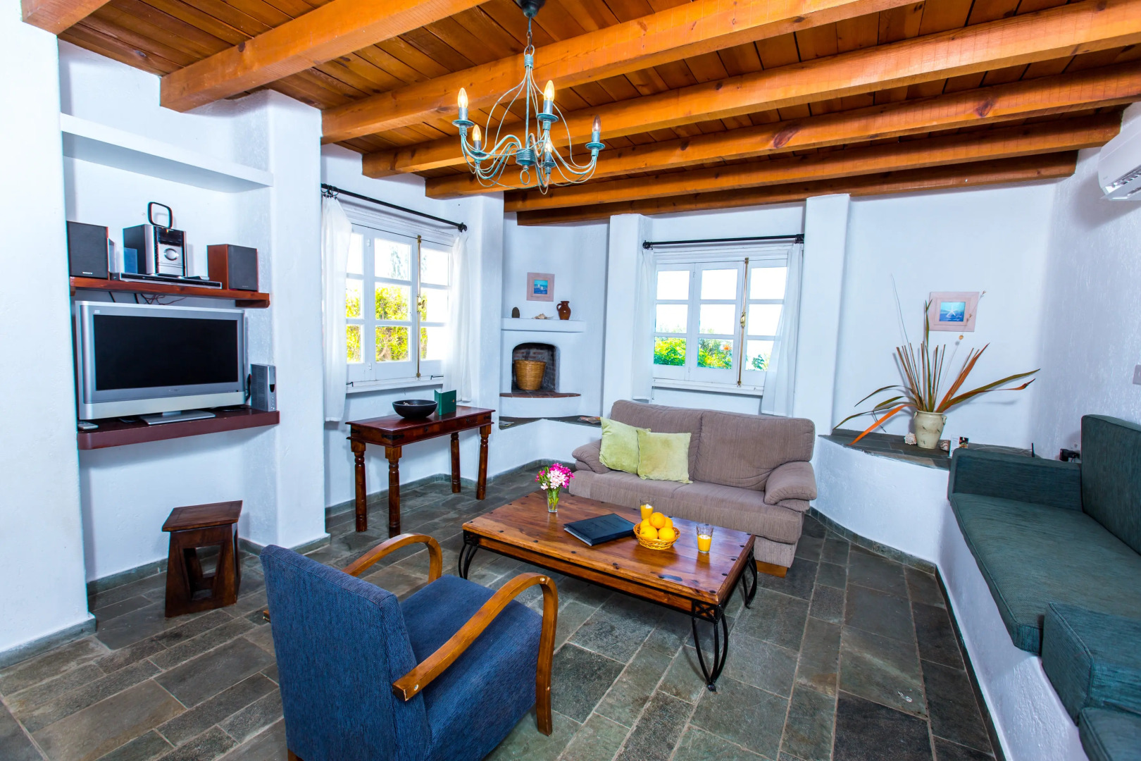 Villa Clarissa & Carmel’s View