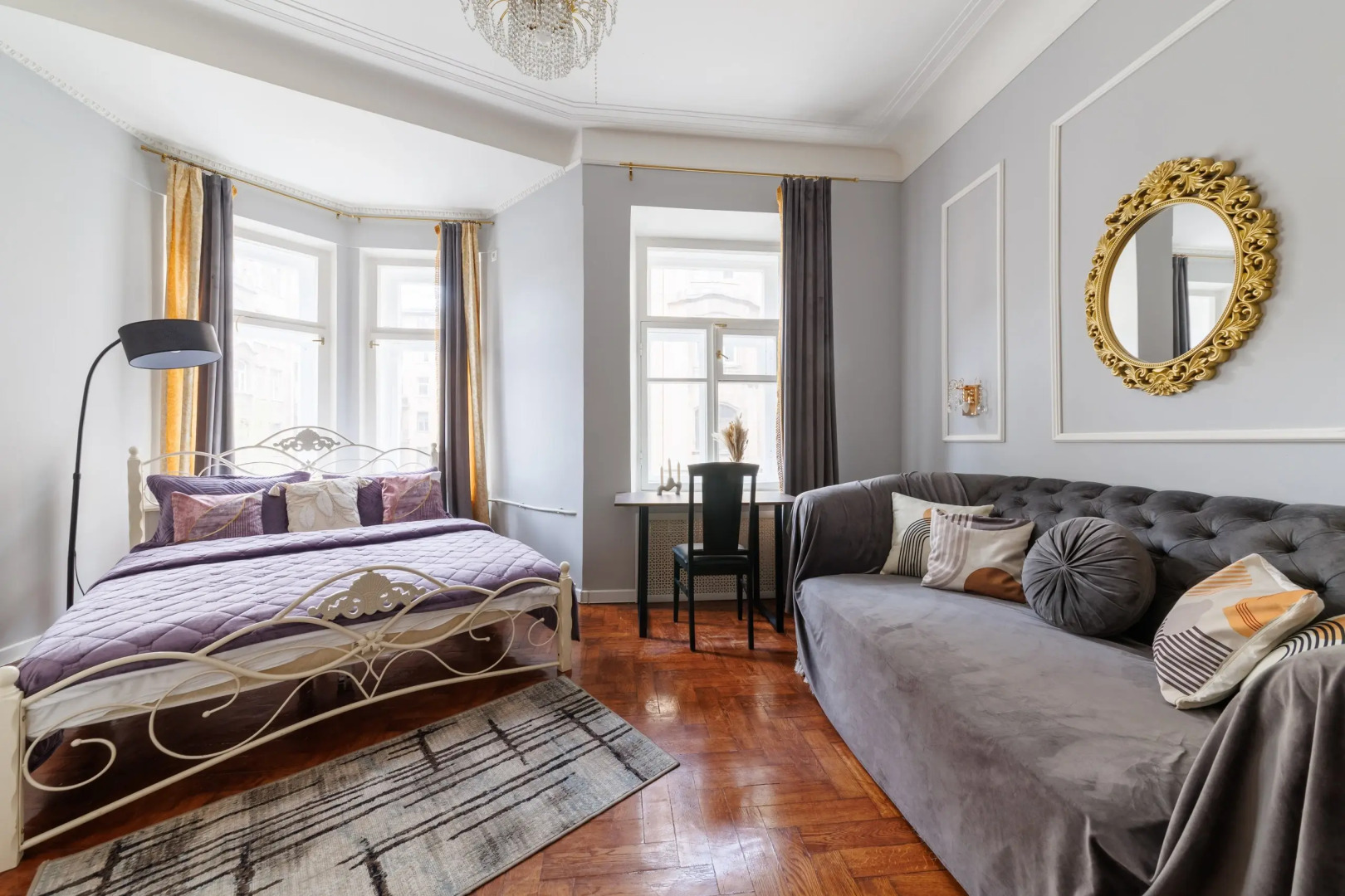 Апартаменты Лофт у Площади Восстания 2 спальни